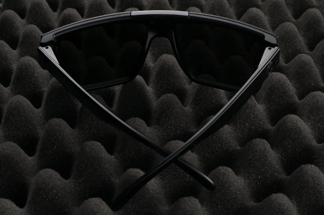 Quatro Sunglasses: BLACK/BLACK 6 Quatro Sunglasses: BLACK/BLACK - Image 4